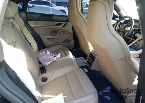 2021 Porsche Taycan z USA, uszkodzony, nr VIN WP0AA2Y11MSA16070